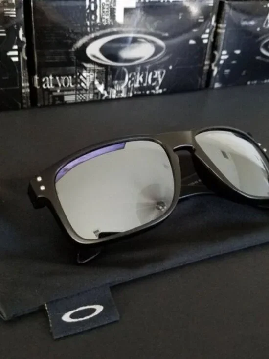 OO9102 Oakley Holbrook Chrome Iridium Prizm Polarized Sunglasses - Picture 4 of 8